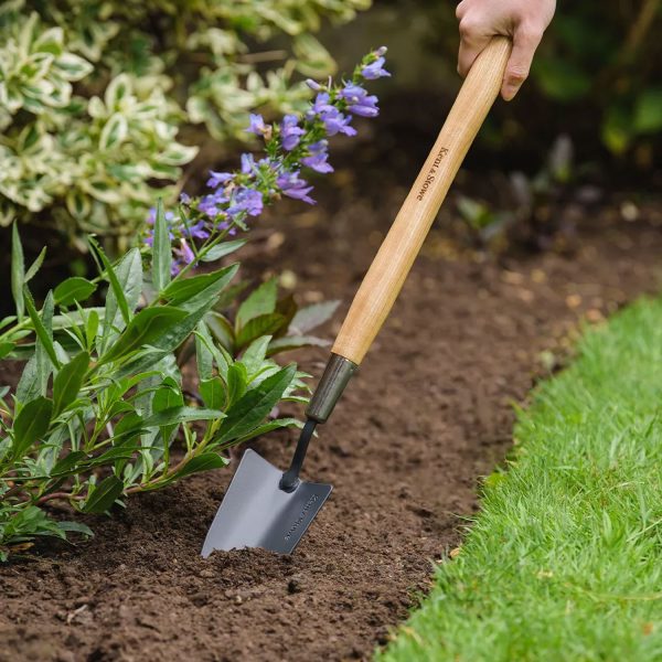 Kent and Stowe Carbon Steel Border Hand Trowel - Image 2