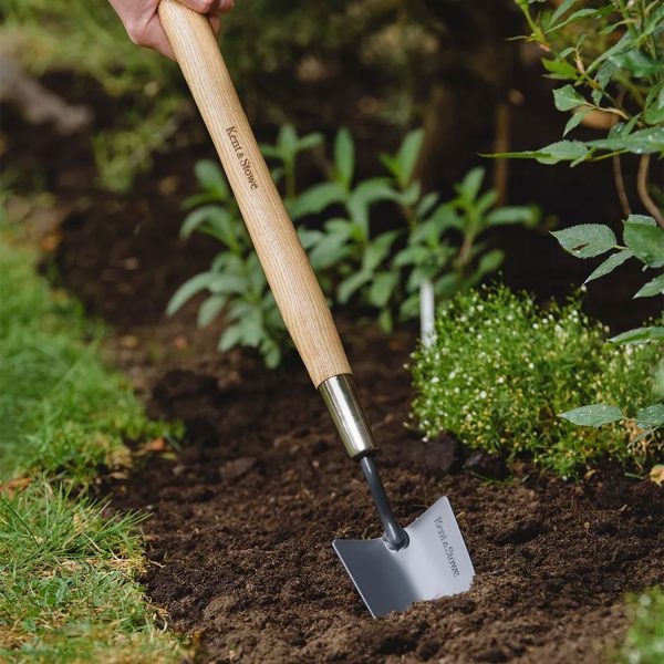Kent and Stowe Carbon Steel Border Hand Trowel - Image 3